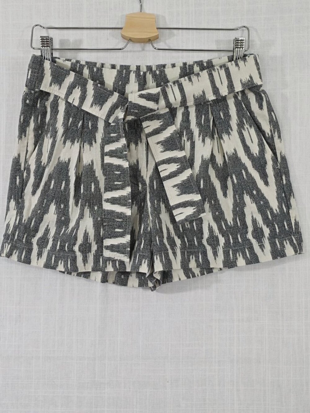 J.Crew Linen Blend Ikat Belted Shorts Size 4